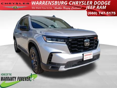 Silver 2025 Honda Pilot TrailSport for sale in Warrensburg, MO