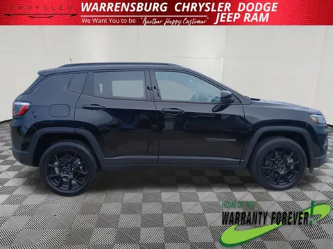 Photos of 2026 Jeep Compass Latitude for sale in Warrensburg, MO at Warrensburg CDJR