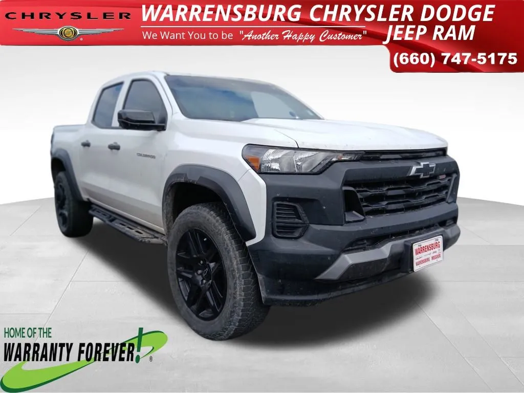 White 2023 Chevrolet Colorado Trail Boss for sale in Warrensburg, MO