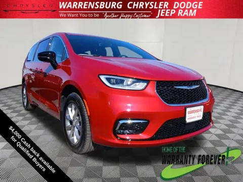 Red 2026 Chrysler Pacifica Select for sale in Warrensburg, MO