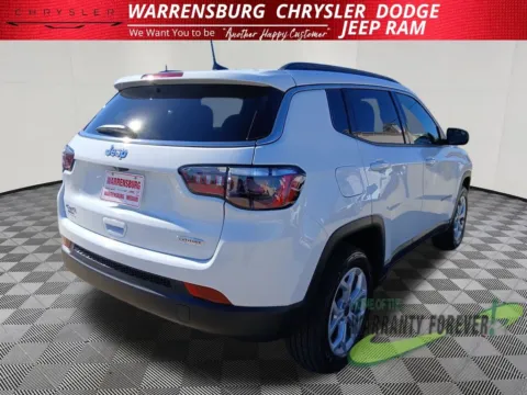 Another view of 2026 Jeep Compass Latitude for sale in Warrensburg, MO at Warrensburg CDJR