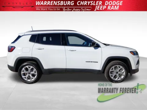 Photos of 2026 Jeep Compass Latitude for sale in Warrensburg, MO at Warrensburg CDJR