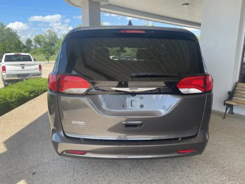 More photos of 2022 Chrysler Voyager LX at California CDJR, MO