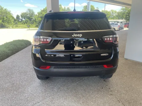More photos of 2022 Jeep Compass Latitude Lux at California CDJR, MO