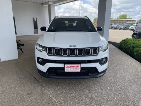 Photos of 2025 Jeep Compass Latitude for sale in California, MO at California CDJR