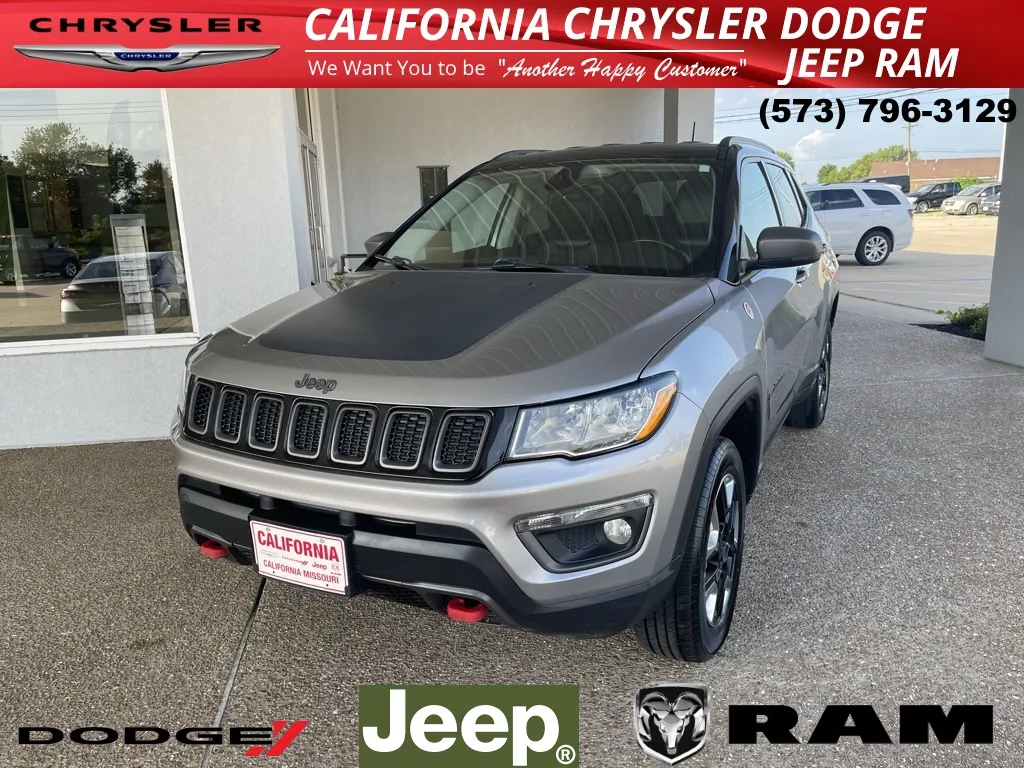 Silver 2018 Jeep Compass Trailhawk for sale in California, MO