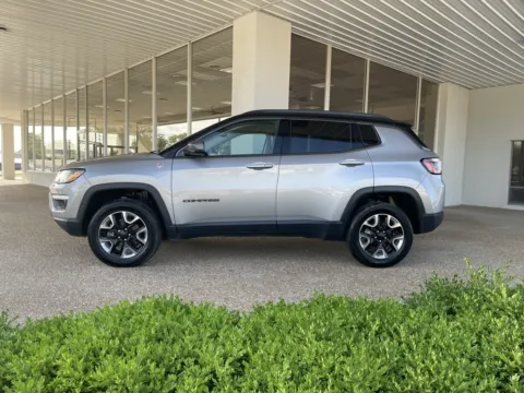 More photos of 2018 Jeep Compass Trailhawk at California CDJR, MO