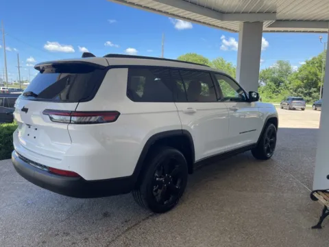 More photos of 2025 Jeep Grand Cherokee L Altitude X at California CDJR, MO