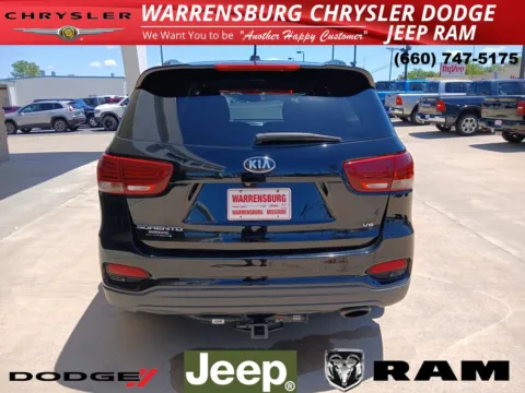 More photos of 2020 Kia Sorento S at Warrensburg CDJR, MO