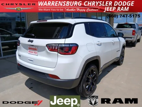 Another view of 2025 Jeep Compass Latitude for sale in Warrensburg, MO at Warrensburg CDJR