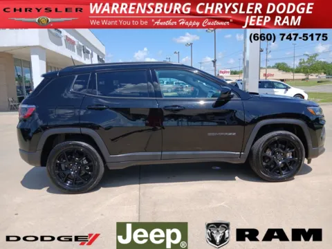 Photos of 2025 Jeep Compass Latitude for sale in Warrensburg, MO at Warrensburg CDJR