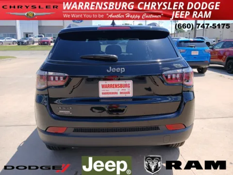 More photos of 2025 Jeep Compass Latitude at Warrensburg CDJR, MO