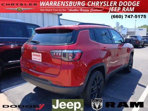 Photos of 2025 Jeep Compass Latitude for sale in Warrensburg, MO at Warrensburg CDJR