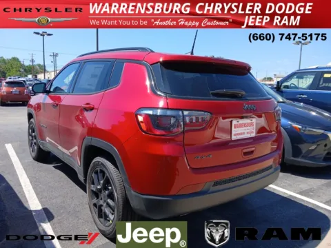 More photos of 2025 Jeep Compass Latitude at Warrensburg CDJR, MO
