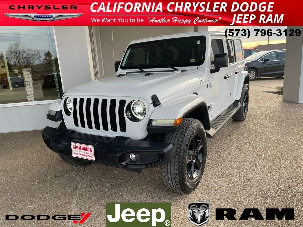 White 2020 Jeep Wrangler Unlimited Sahara Altitude for sale in California, MO