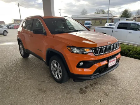More photos of 2026 Jeep Compass Latitude at California CDJR, MO