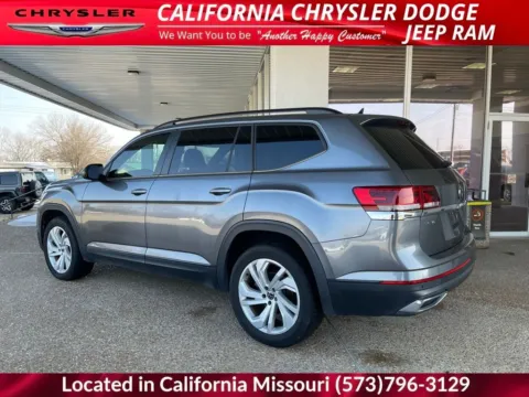 More photos of 2021 Volkswagen Atlas 3.6L V6 SE w/Technology at California CDJR, MO