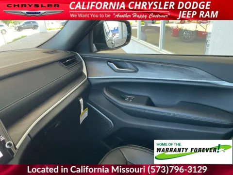 Another view of 2026 Jeep Grand Cherokee Limited for sale in California, MO at California CDJR