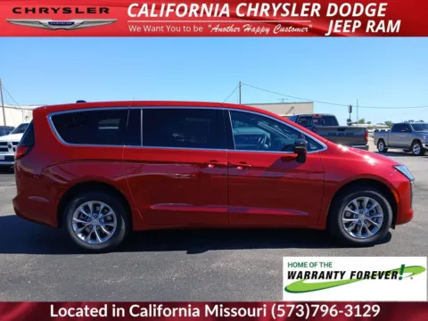 Photos of 2027 Chrysler Pacifica Select for sale in California, MO at California CDJR