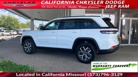 More photos of 2027 Jeep Grand Cherokee Laredo X at California CDJR, MO