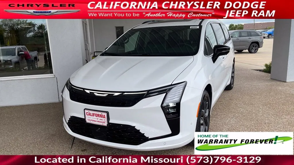 White 2027 Chrysler Pacifica Limited for sale in California, MO