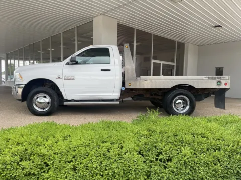 More photos of 2016 Ram 3500 Tradesman at California CDJR, MO