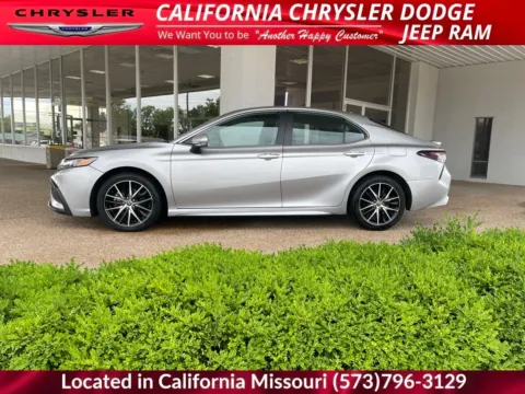 More photos of 2023 Toyota Camry at California CDJR, MO
