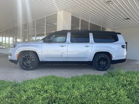 More photos of 2024 Jeep Grand Wagoneer L Series II at California CDJR, MO