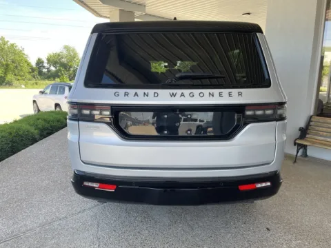 More photos of 2024 Jeep Grand Wagoneer L Series II at California CDJR, MO