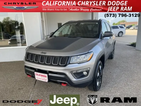 Silver 2018 Jeep Compass Trailhawk for sale in California, MO