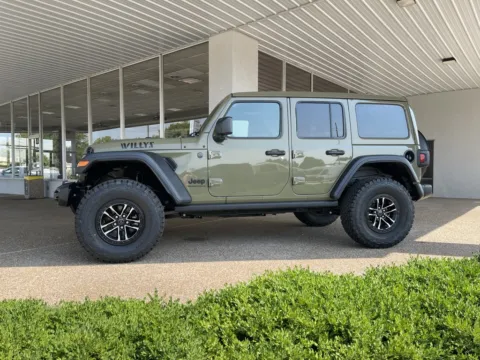 More photos of 2025 Jeep Wrangler Willys at California CDJR, MO