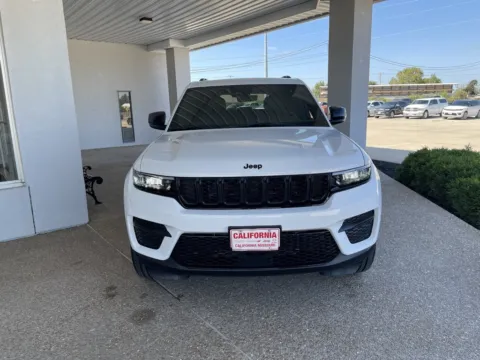 Photos of 2025 Jeep Grand Cherokee Altitude X for sale in California, MO at California CDJR