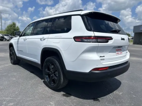 Another view of 2025 Jeep Grand Cherokee L Limited for sale in Marshall, MO at Marshall CDJR