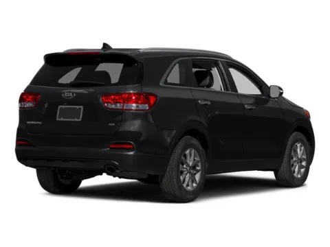 More photos of 2016 Kia Sorento LX at Chevrolet Longview, WA