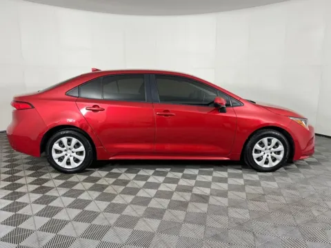 More photos of 2021 Toyota Corolla LE at Chevrolet Longview, WA