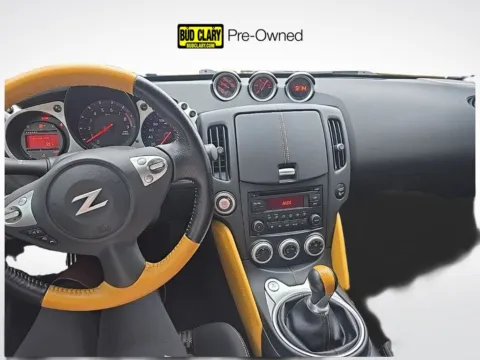 Yellow 2018 Nissan 370Z for sale in Longview, WA