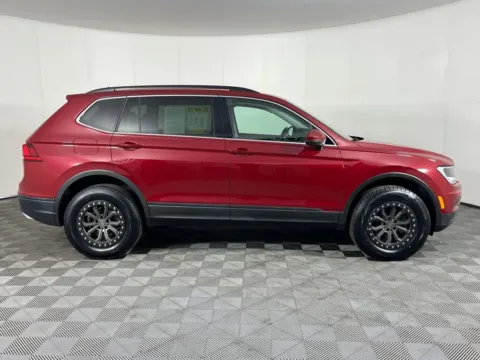More photos of 2019 Volkswagen Tiguan 2.0T SEL at Chevrolet Longview, WA
