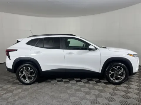 More photos of 2026 Chevrolet Trax LT at Chevrolet Longview, WA