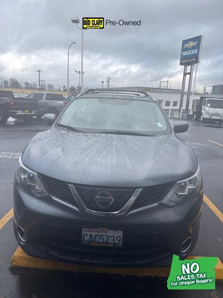 Gray 2018 Nissan Rogue Sport SV for sale in Longview, WA