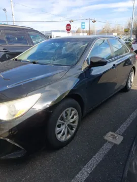 More photos of 2015 Toyota Camry XLE at Chevrolet Longview, WA