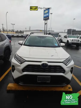 White 2020 Toyota RAV4 Hybrid Limited for sale in Longview, WA