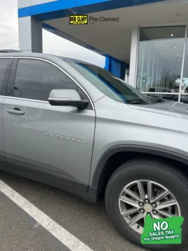 Gray 2023 Chevrolet Traverse LT for sale in Longview, WA