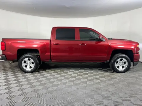 More photos of 2018 Chevrolet Silverado 1500 LT at Bud Clary Chevrolet Longview, WA