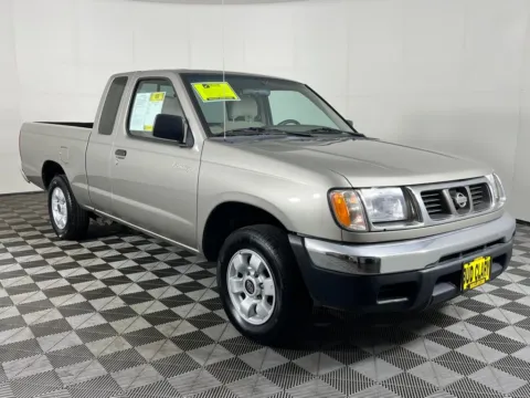 Another view of 2000 Nissan Frontier XE for sale in Longview, WA at Bud Clary Chevrolet Longview