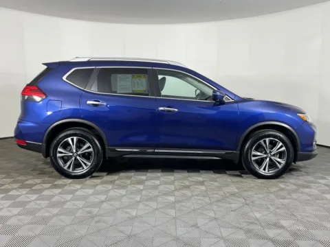 More photos of 2017 Nissan Rogue SL at Bud Clary Chevrolet Longview, WA