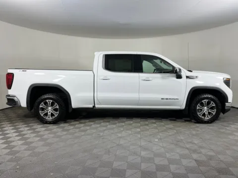 More photos of 2024 GMC Sierra 1500 SLE at Bud Clary Chevrolet Longview, WA