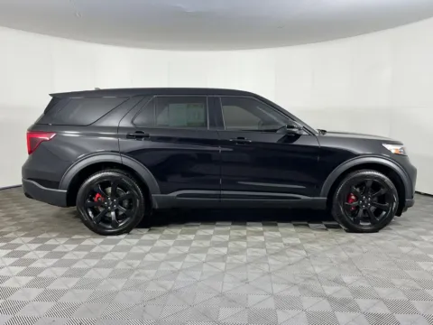 More photos of 2022 Ford Explorer ST at Bud Clary Chevrolet Longview, WA