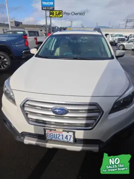 White 2017 Subaru Outback 2.5i for sale in Longview, WA