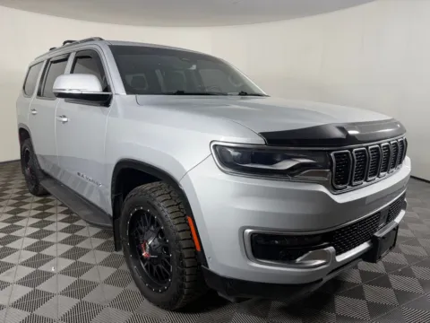 Another view of 2022 Jeep Wagoneer Series III for sale in Longview, WA at Bud Clary Chevrolet Longview