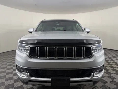 Photos of 2022 Jeep Wagoneer Series III for sale in Longview, WA at Bud Clary Chevrolet Longview